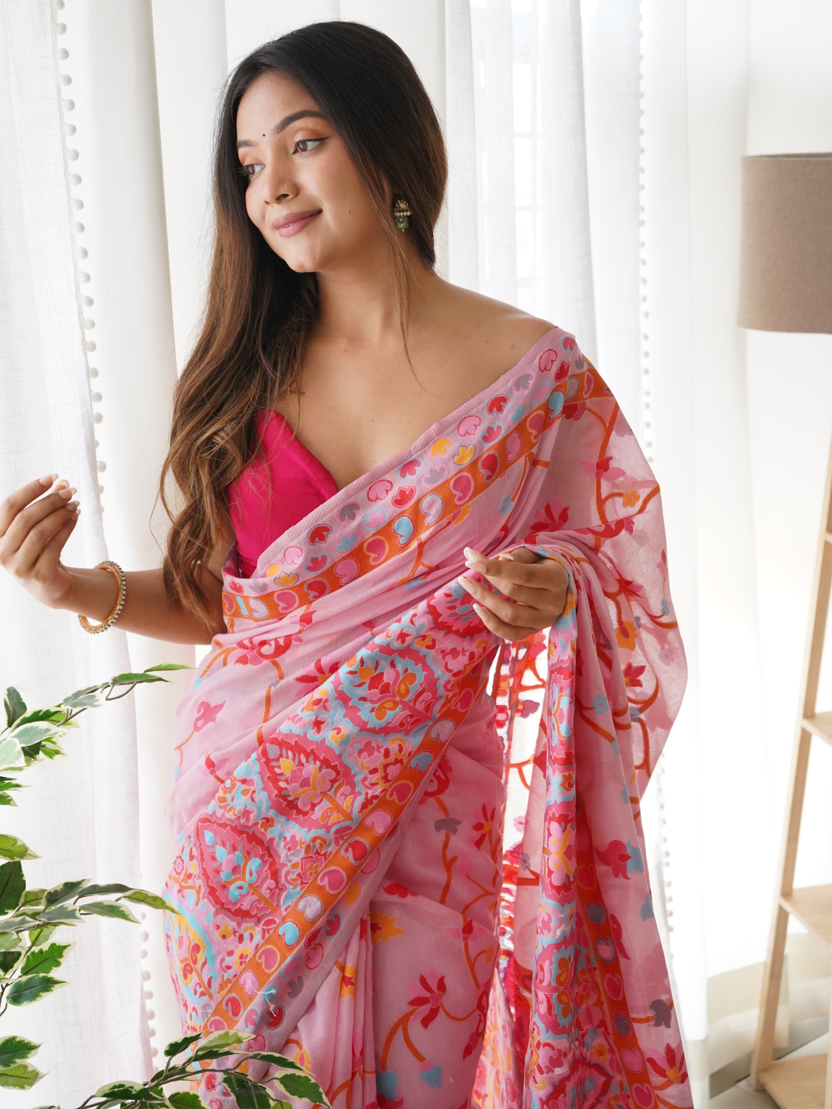 Saree Color Psychology: Choosing Hues that Reflect Your Mood