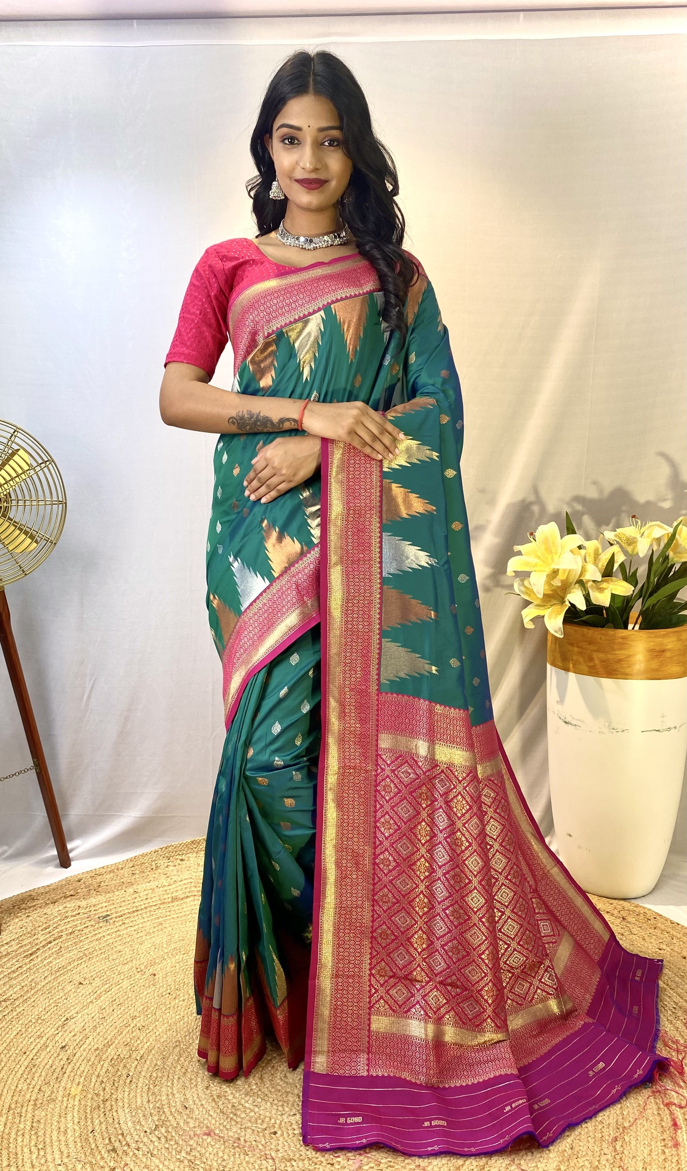 Exquisite Rama Green Color Kanchipuram Semi Silk Saree