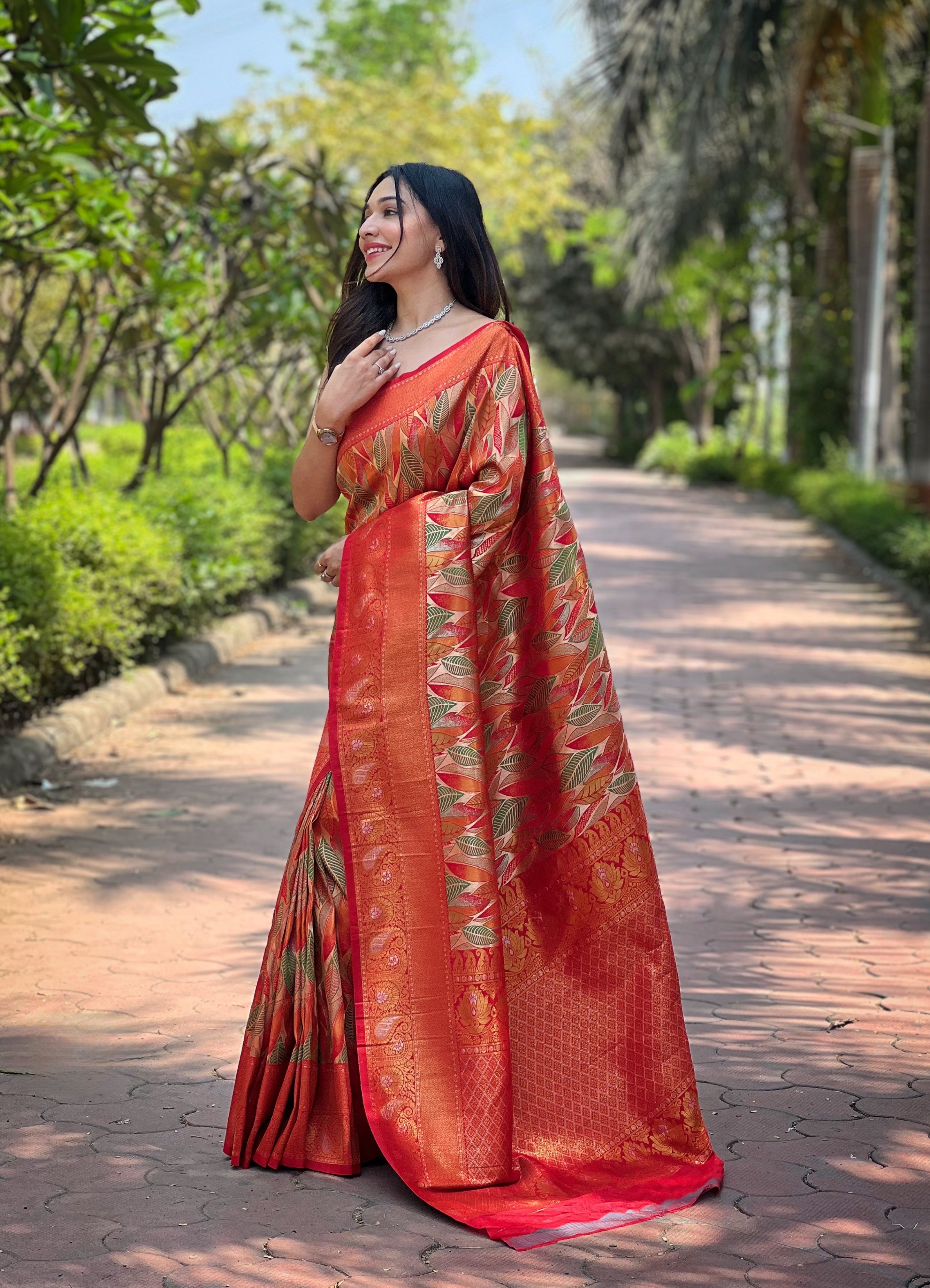 Radiant Red Color Kanchipattu Silk Saree