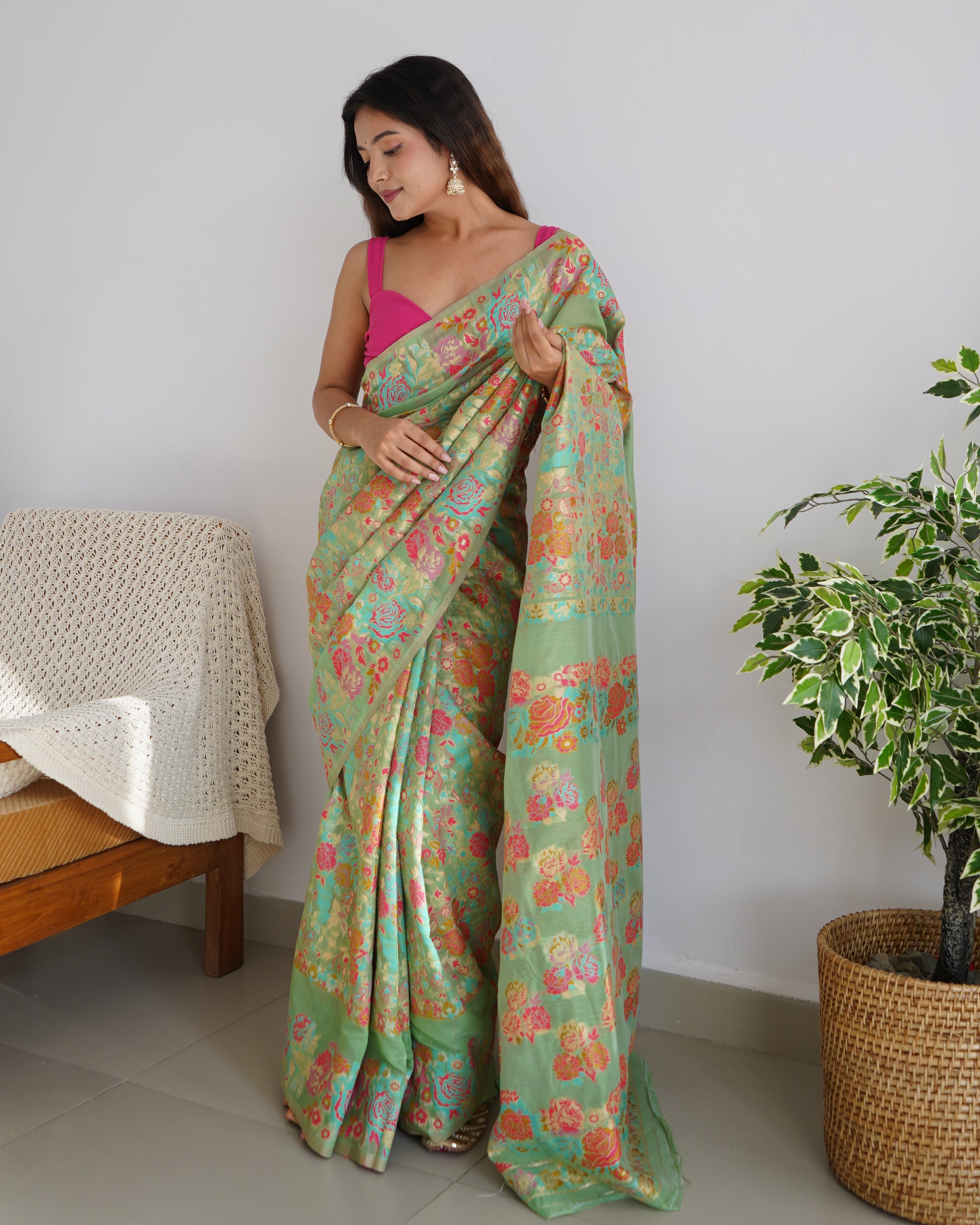 Exquisite Light Green Color Kashmiri Pashmina Saree