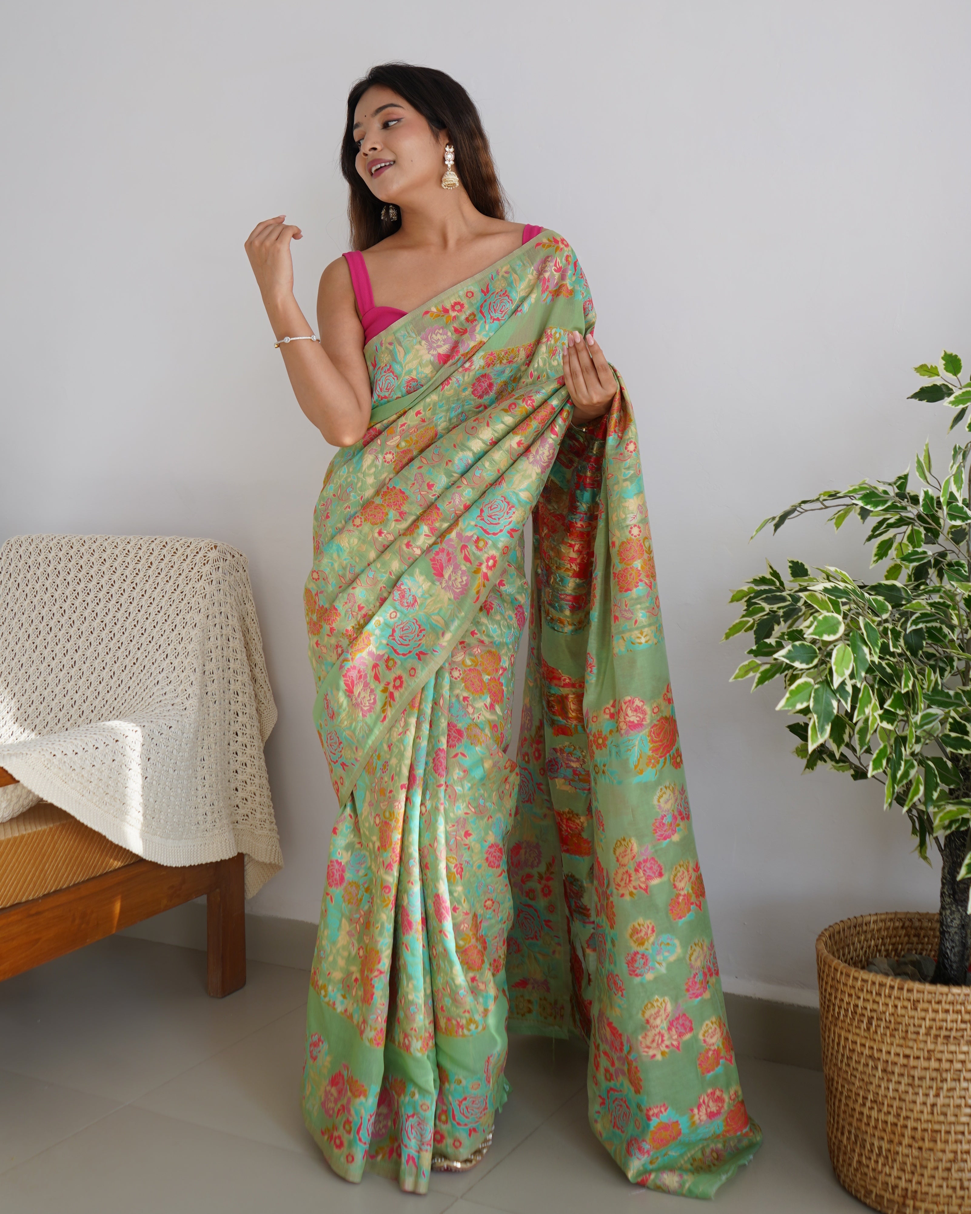 Exquisite Light Green Color Kashmiri Pashmina Saree