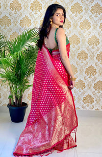 Enigmatic Magenta Color Banarasi Silk Saree