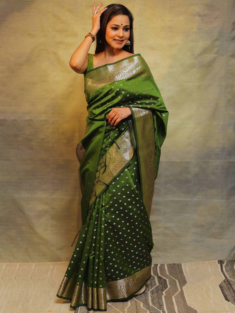 Serene Mehndi Green Color Art Silk Saree